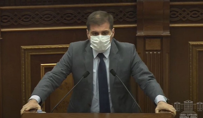 Վարդազարյանը դատական համակարգի բոլոր արատավոր արարքների խտացումն է, իսկ նրա հովանավորը՝  Արթուր Վանեցյանը