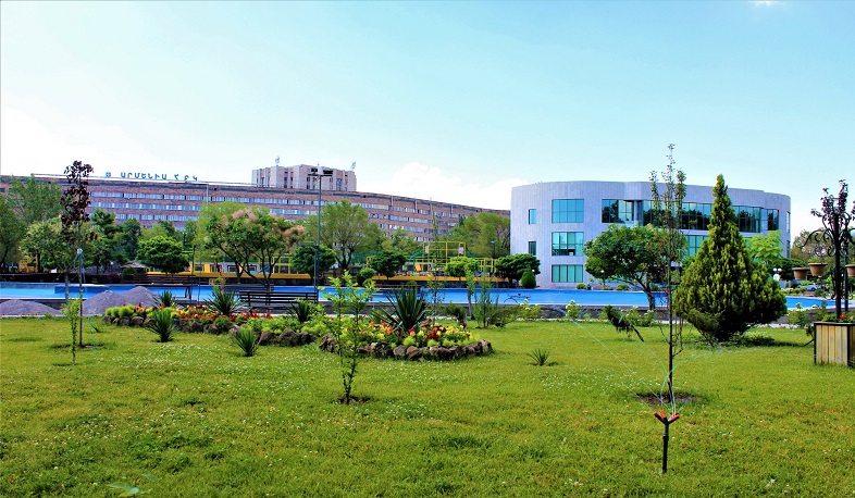 Բարեկարգվում է Մարգարյան փողոցի հարակից այգին