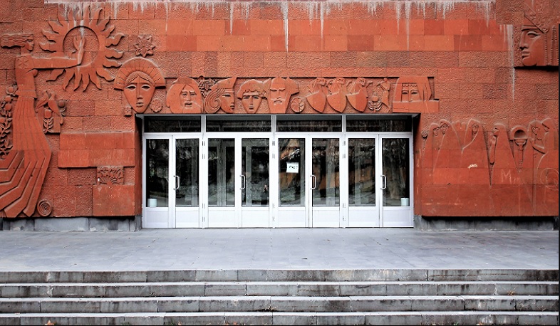 Սունդուկյանի անվան թատրոնն ամռանը նոր ծրագրերով կներկայանա վիրտուալ հարթակում