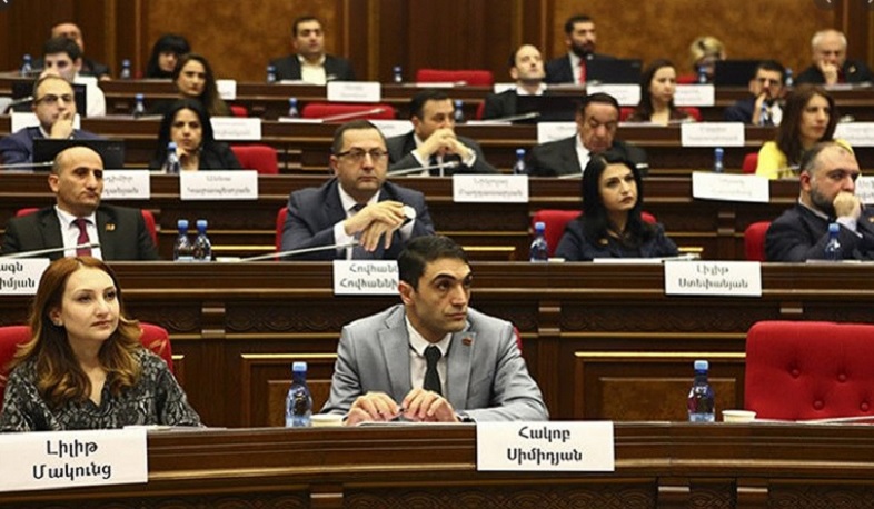 Շրջանառության մեջ է դրվել Սահմանադրական հանրաքվեն չեղարկելու ԱԺ որոշման նախագիծը