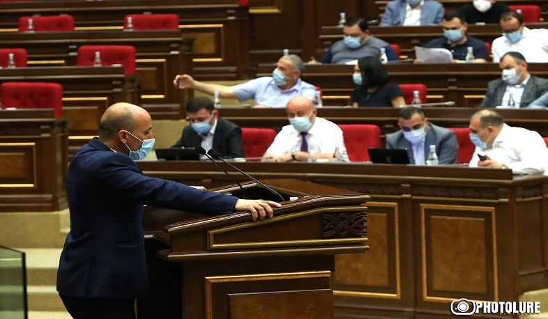 Օրենքը փաստացի հակասում է Սահմանադրությանը, և խնդիրը  հրատապության կարգով պիտի լուծենք. Հովակիմյան