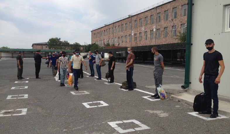 Զորակոչիկները ծառայության մեկնելուց առաջ պարտադիր թեստավորվում են, հետո միայն մասնակցում վիճակահանությանը. ՊՆ խոսնակ