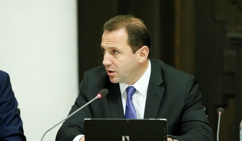 Դավիթ Տոնոյանը հեռախոսազրույց է ունեցել Լիտվայի ազգային պաշտպանության նախարարի հետ