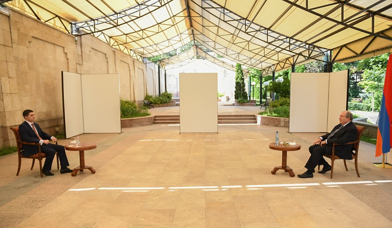 Արմեն Սարգսյանն ընդունել է ԱԱԾ տնօրենին