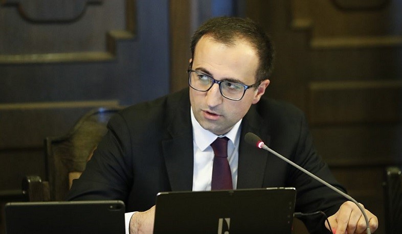 Արսեն Թորոսյանը վկայի կարգավիճակով ներկա է Ռազմիկ Աբրահամյանի գործով դատավարությանը