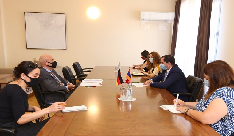 Suren Papikyan met with German Ambassador to Armenia Michael Banzhaf