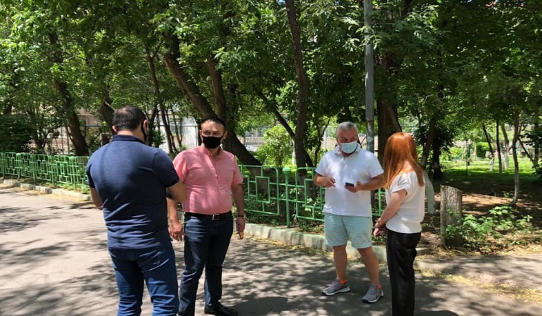 Մակունցը շրջել է Աջափնյակ վարչական շրջանի երկու թաղամասերում