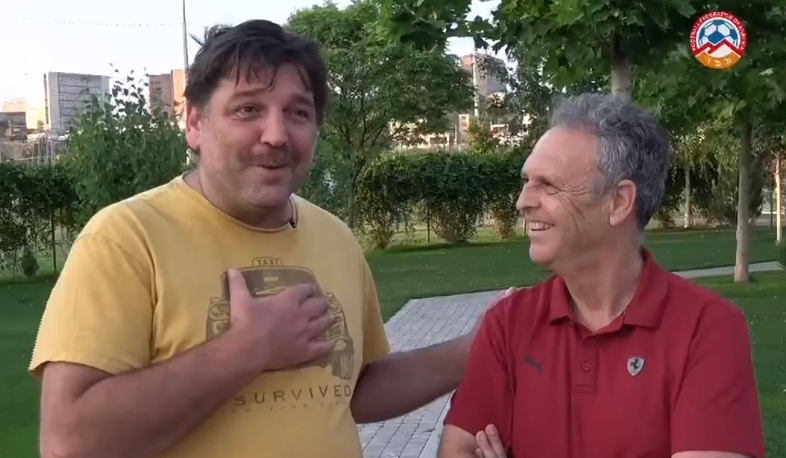 «La Casa de Papel» սերիալում Բոգոտայի դերակատար Հովիկ Կեուչկերյանն այցելել է ֆուտբոլի ակադեմիա