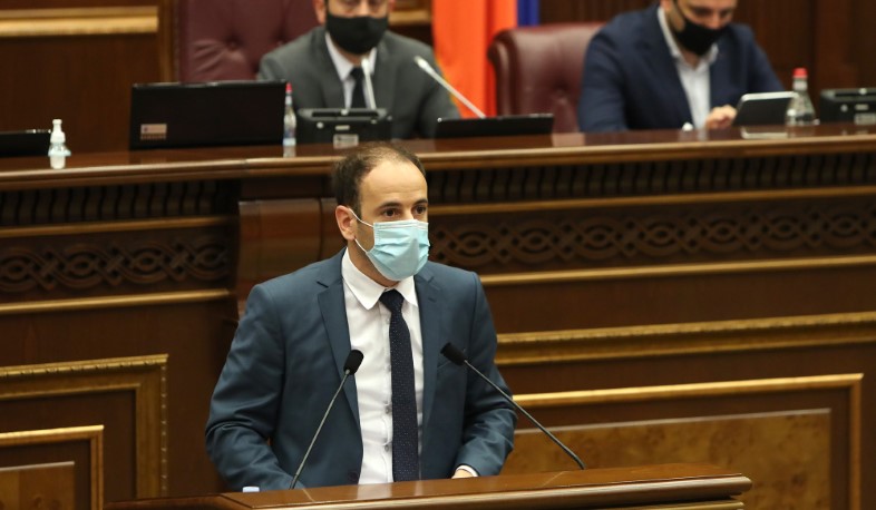 Տուգանքի չափը խստացնող օրինագիծը հանվել է օրակարգից, բայց չի բացառվում, որ կլինի նորը. ԱԺ արտահերթի օրակարգում 14 հարց է