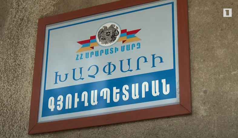 Ծեծե՞լ է արդյոք գյուղապետն ավտոմեքենա վարող անչափահասին. նույն պատմության երկու տարբերակ