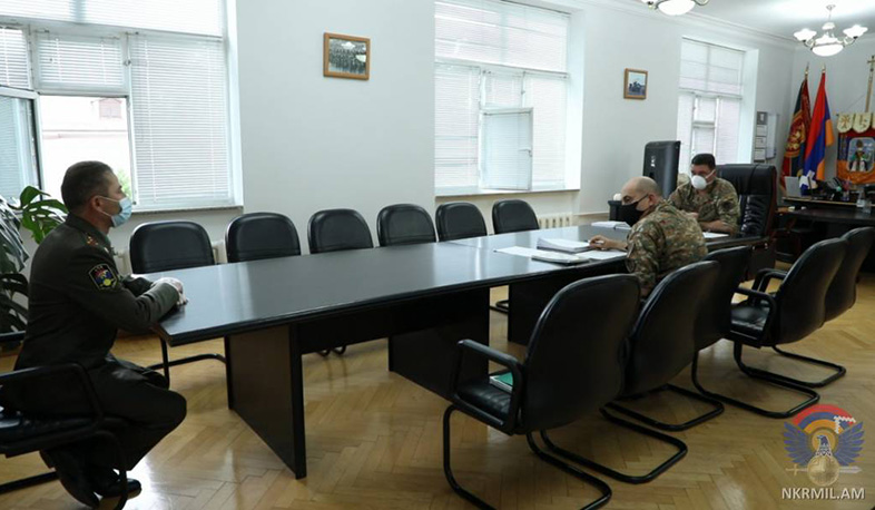 Ջալալ Հարությունյանը հանդիպել է ծառայողական հետագա առաջխաղացման ներկայացված սպաների հետ