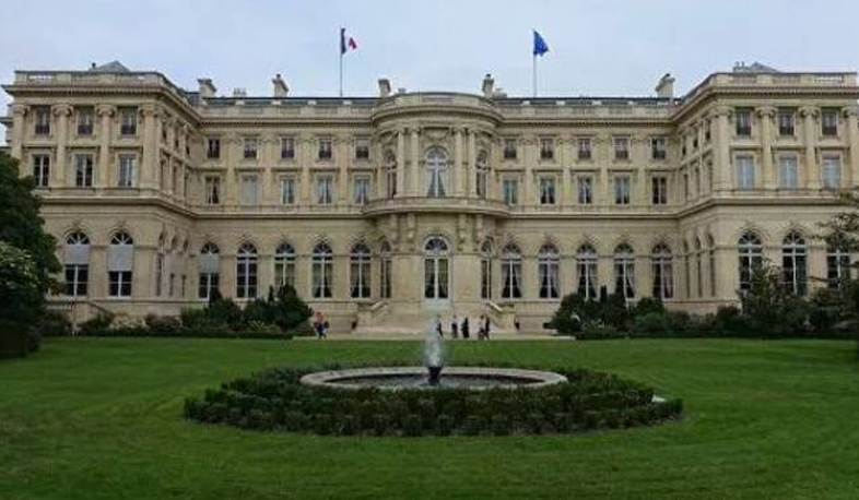 The French Foreign Ministry calls on Armenia and Azerbaijan for a dialogue