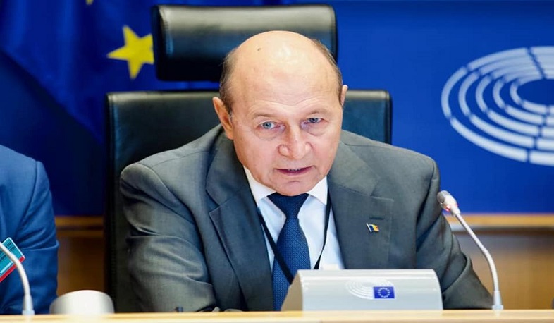 Տրայան Բասեսկուն հրաժարական է ներկայացրել Եվրախորհրդարանում Հայաստանի հարցով զեկուցողի պաշտոնից