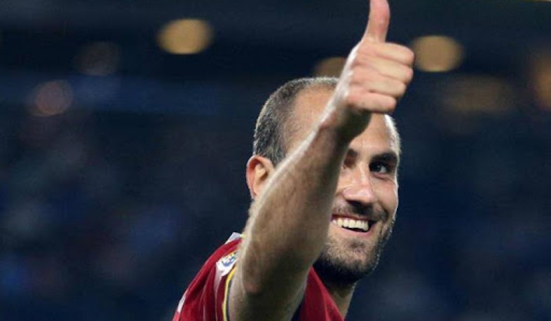 Կանգնած ենք մեր զինվորների կողքին. Յուրա Մովսիսյան