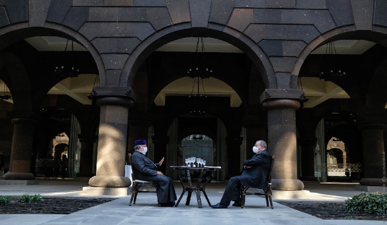 Armen Sargsyan met with Catholicos of All Armenians Karekin II