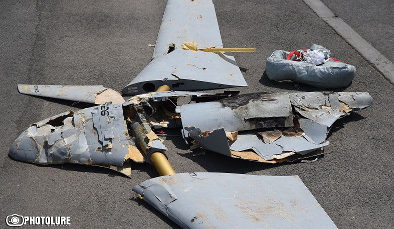 Ներկայացվել են Տավուշում ՀՀ ԶՈՒ խոցած ադրբեջանական ԱԹՍ-ների մնացորդները