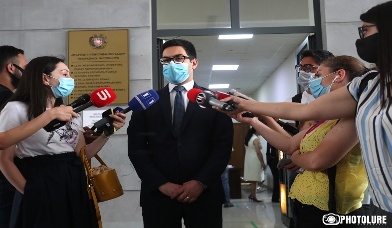 Երկու դատավորների քրեական հետապնդումը կապ չունի վեթինգի հետ. Բադասյան