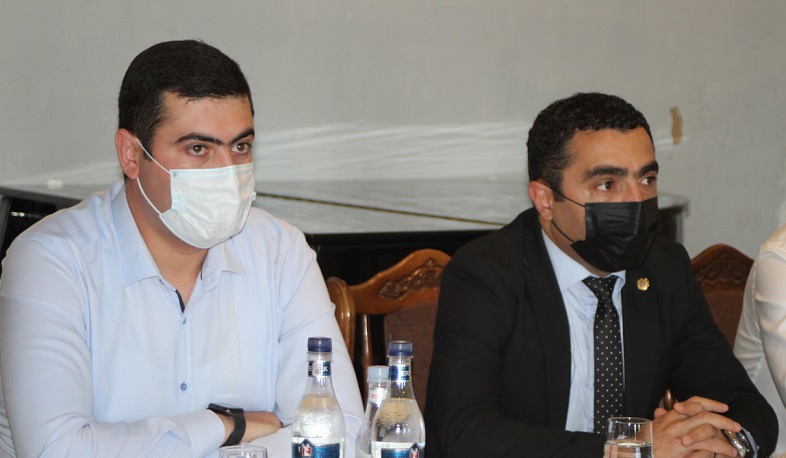 Մարզպետը ներկայացրել է Արամուս համայնքի ղեկավարի պաշտոնակատարին