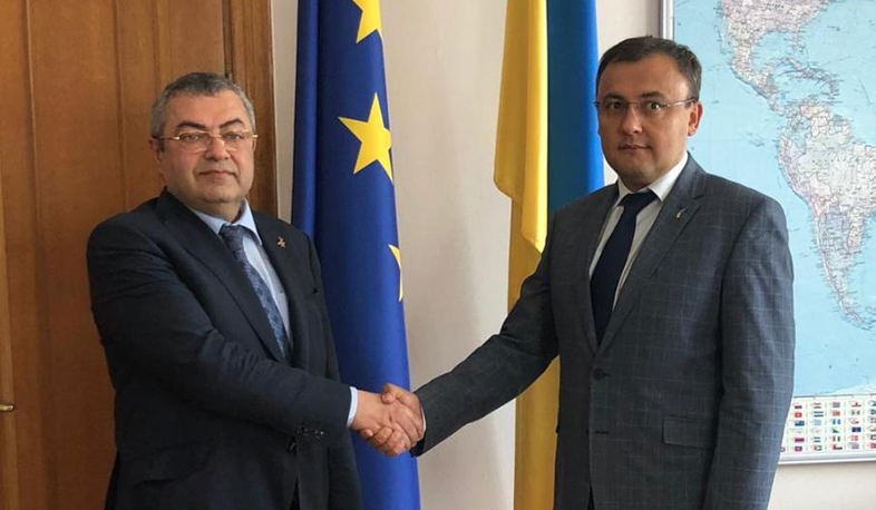 The Ukrainian Deputy Foreign Minister denies rumors that Ukraine is recruiting citizens to take part in the Nagorno-Karabakh conflict