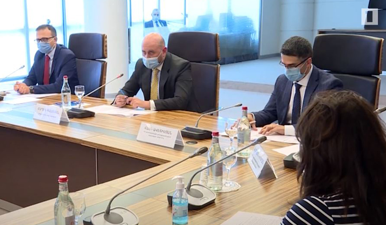 ԿԲ-ն անփոփոխ է թողել վերաֆինանսավորման տոկոսադրույքը. առաջիկա երեք ամսում այն կմնա 4,5 տոկոս