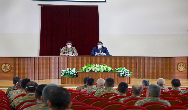 Հայ զինվորականը պետք է ապահովված լինի բոլոր անհրաժեշտ պայմաններով. ԱՀ նախագահ