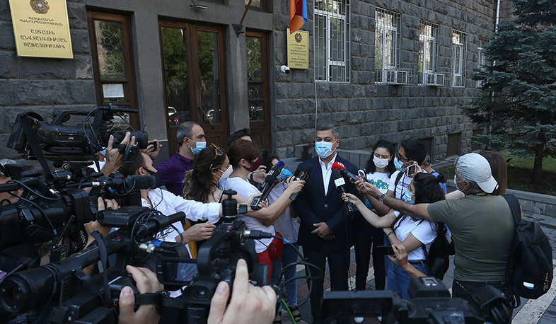 Արթուր Վանեցյանին հրավիրել են ԱԱԾ՝ բացատրություն տալու