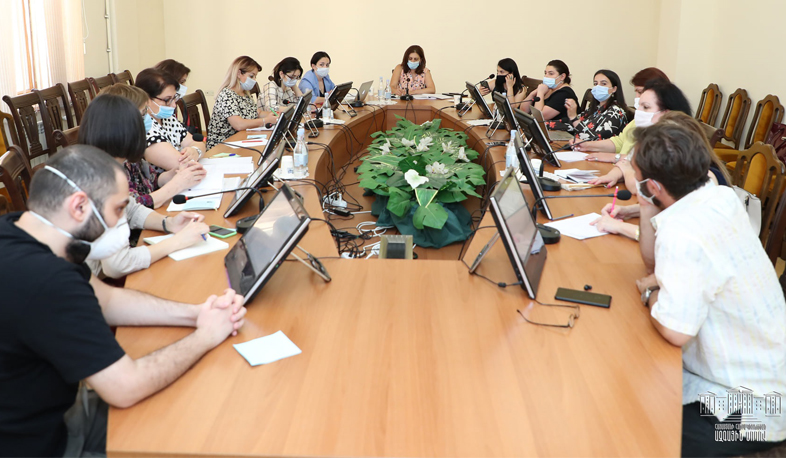 Ազգային ժողովում տեղի է ունեցել աշխատանքային հանդիպում` կրթության ոլորտի արդիական թեմաների վերաբերյալ