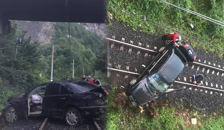 Ավտոմեքենան ընկել է «Հարավկովկասյան երկաթուղի» ՓԲԸ-ի երկաթգծի վրա