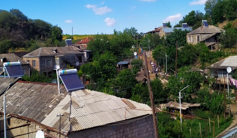 Այգեպարում ռմբակոծությունից վնասված արևային ջրատաքացուցիչները վերանորոգվել են