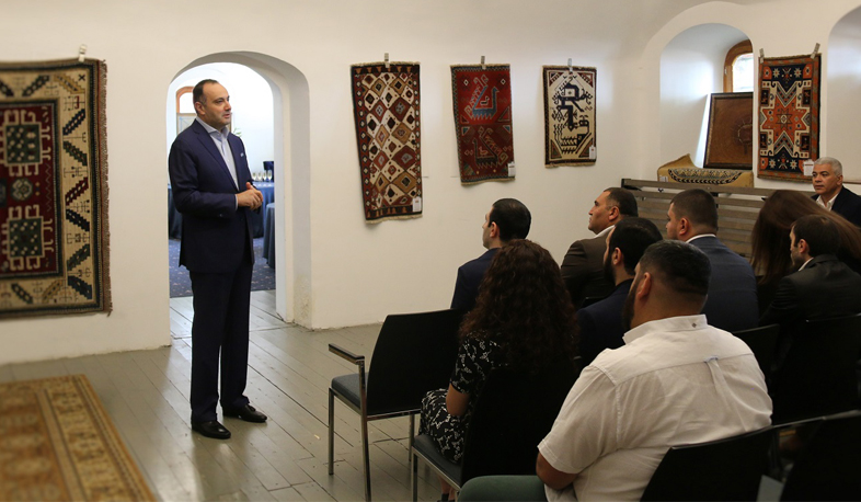 ՌԴ-ում ՀՀ դեսպանը հանդիպել է համավարակի տարածման պայմաններում իրենց աջակցությունը ցուցաբերած գործարարների և անհատների հետ