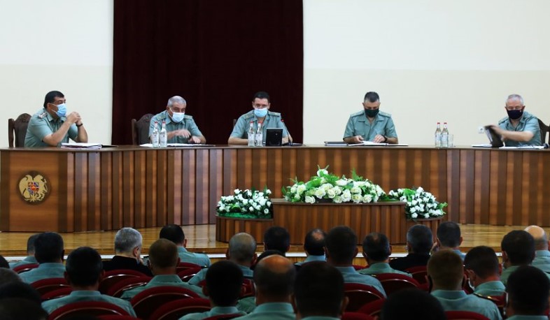 Արցախում անցկացվել է Պաշտպանության բանակի ռազմական խորհրդի նիստ