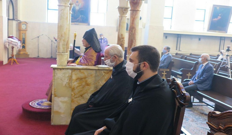 Հոգեհանգստյան կարգ Թեհրանի հայկական եկեղեցում՝ ի հիշատակ Բեյրութի պայթյունի զոհերի