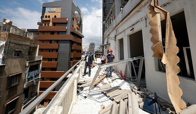 Sinanyan visited our compatriots apartments in Lebanon, witnessed the aftermath of the explosion