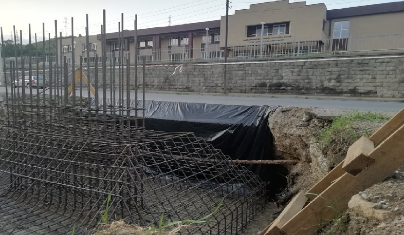 Վանաձորի 7-րդ դպրոցի հարևանությամբ կառուցվում է վերգետնյա անցում