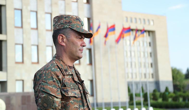 Not sparing his own life, he obtained valuable documents, weapons, ammunition. Defense Ministry spokesperson