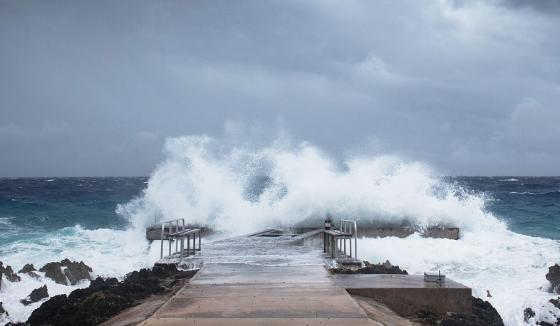 ԱՄՆ-ում մոլեգնում է «Լորա» հզոր փոթորիկը