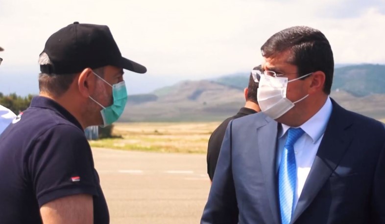 PM Nikol Pashinyan is in Artsakh. He was met by the President of Artsakh at the Stepanakert airport