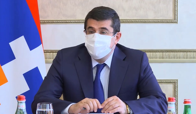 Արայիկ Հարությունյանը պետական բարձր պարգևներ է հանձնել