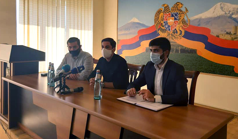 Խաղողագործներն ստացան իրենց հուզող բոլոր հարցերի պատասխանները. Արարատի մարզպետ