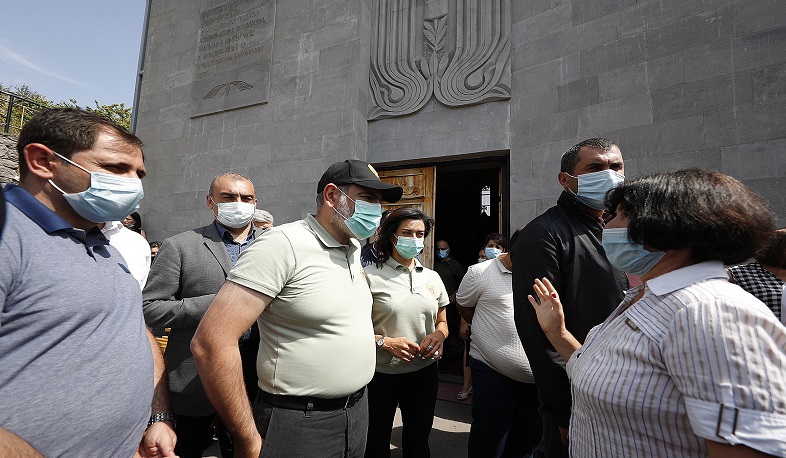 300 տարվա պատմություն ունեցող Մովսեսն առաջին անգամ ասֆալտապատ ճանապարհ ունի. Փաշինյան