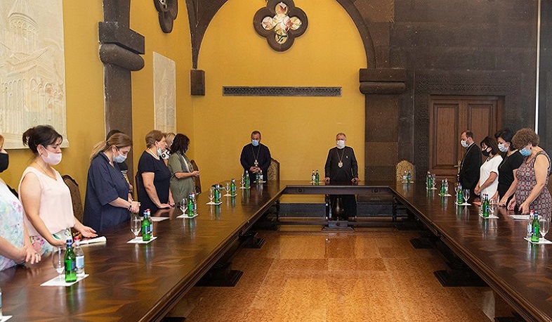 Ամենայն Հայոց Կաթողիկոսն ընդունել է հայորդյաց տների պատասխանատուներին