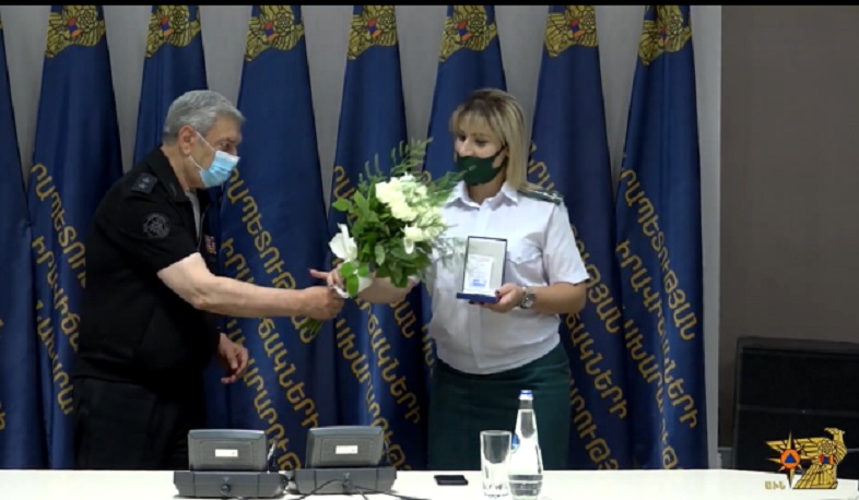 ԱԻՆ փրկարար ծառայության ստորաբաժանումների և նախարարության աշխատակազմի ներկայացուցիչները պարգևատրվել են մեդալներով