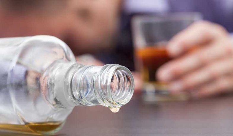 Արմավիրում ալկոհոլային թունավորումից տուժել է 27 անձ, 10-ը մահացել է. ՔԿ