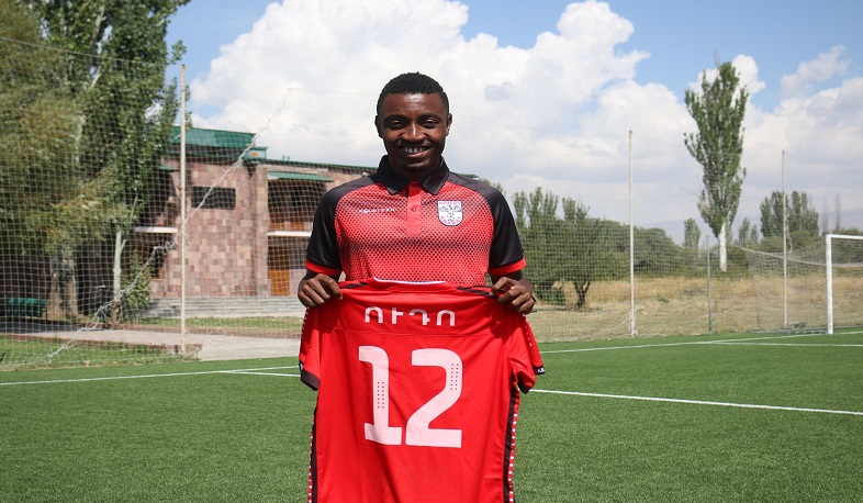 «Արարատը» պայմանագիր է կնքել Սոլոմոն Իմե Ուդոյի հետ