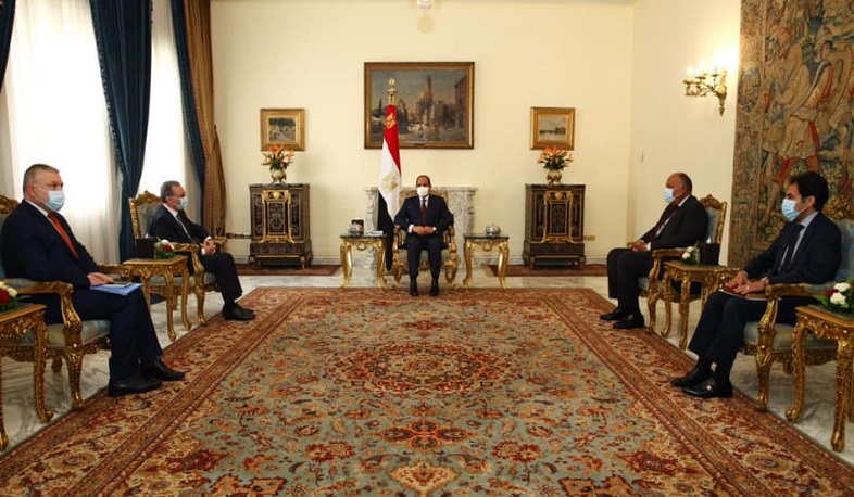 Տեղի է ունեցել Զոհրաբ Մնացականյանի և Եգիպտոսի նախագահի հանդիպումը