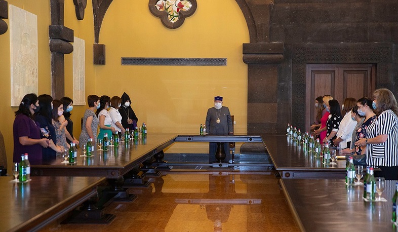 Գարեգին Բ-ն հանդիպել է ՔԴԿ տարածաշրջանային պատասխանատուների հետ