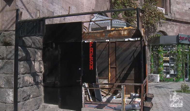 Ապամոնտաժվեց Բաղրամյան 1 հասցեում գտնվող շենքի տեսքն աղավաղող կրպակը