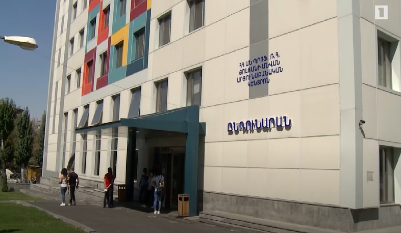 Արյունաբանական կենտրոնի բժիշկներն ազատման դիմում են գրում