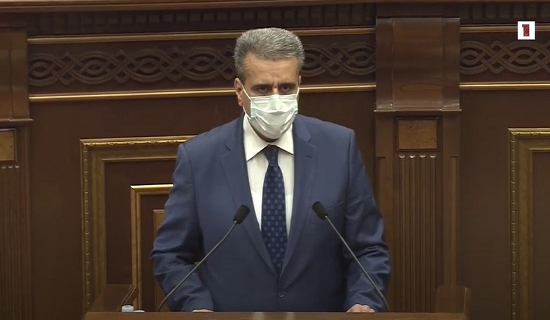 Երվանդ Խունդկարյանը երդվեց և ստանձնեց ՍԴ դատավորի պաշտոնը