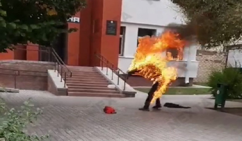 Բելառուսում տղամարդն ինքնահրկիզման փորձ է արել